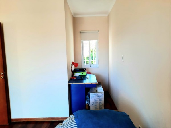 SE VENDE CASA ZONA CENTRO-PARQUE