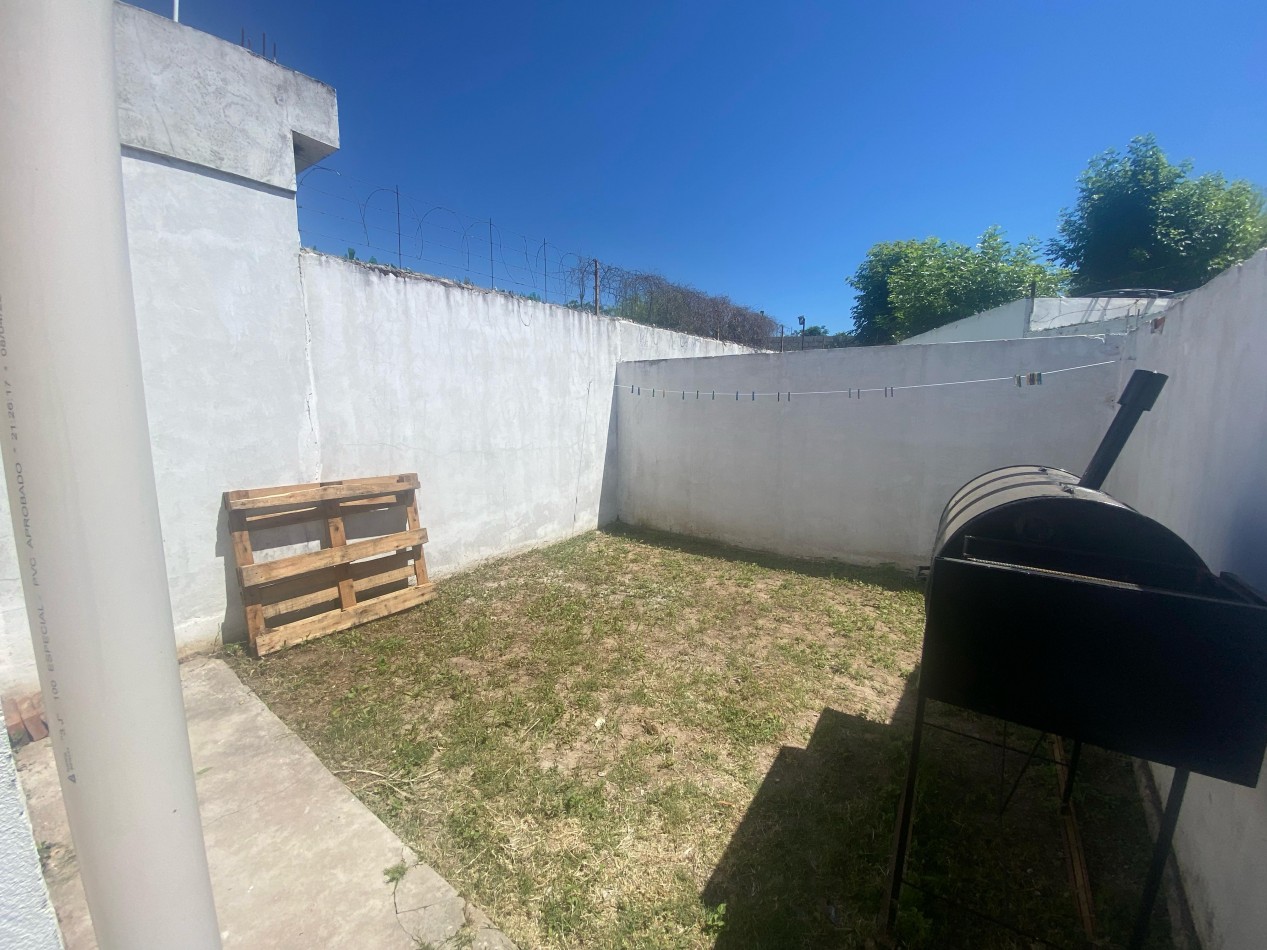 SE VENDE CASA A ESTRENAR ZONA CIRCUNVALACION Y CHURRUARIN