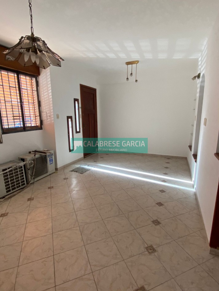 SE VENDE CASA ZONA MICRO CENTRO