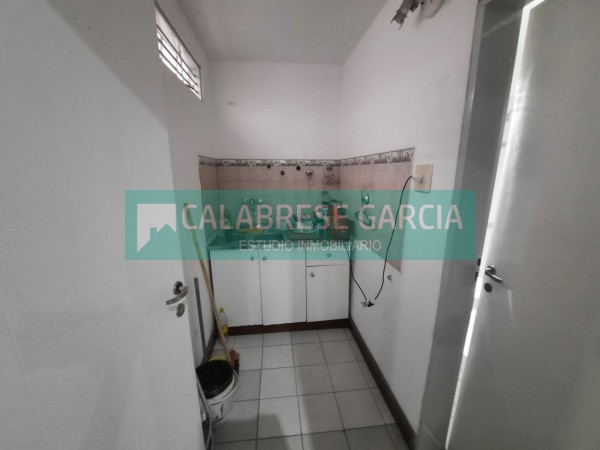 VENDO LOCAL COMERCIAL ZONA RAMIREZ SUR 