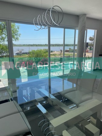 SE VENDE CASA A ESTRENAR PUERTO URQUIZA