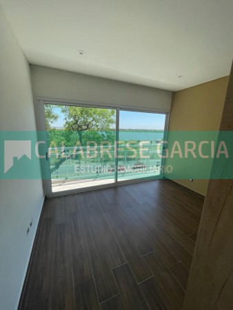 SE VENDE CASA A ESTRENAR PUERTO URQUIZA