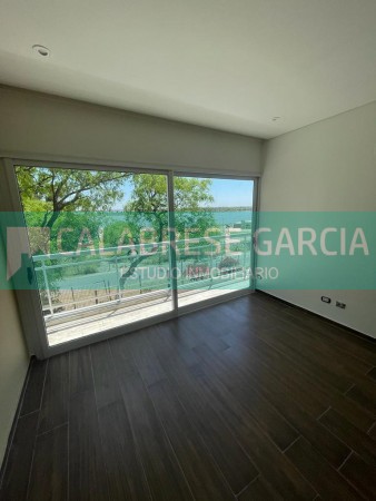 SE VENDE CASA A ESTRENAR PUERTO URQUIZA