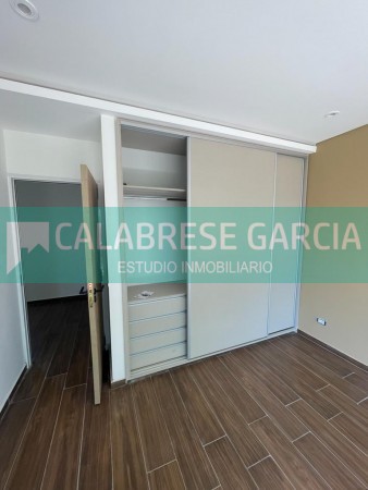 SE VENDE CASA A ESTRENAR PUERTO URQUIZA