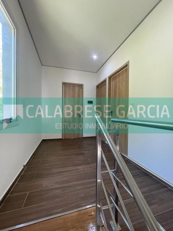 SE VENDE CASA A ESTRENAR PUERTO URQUIZA