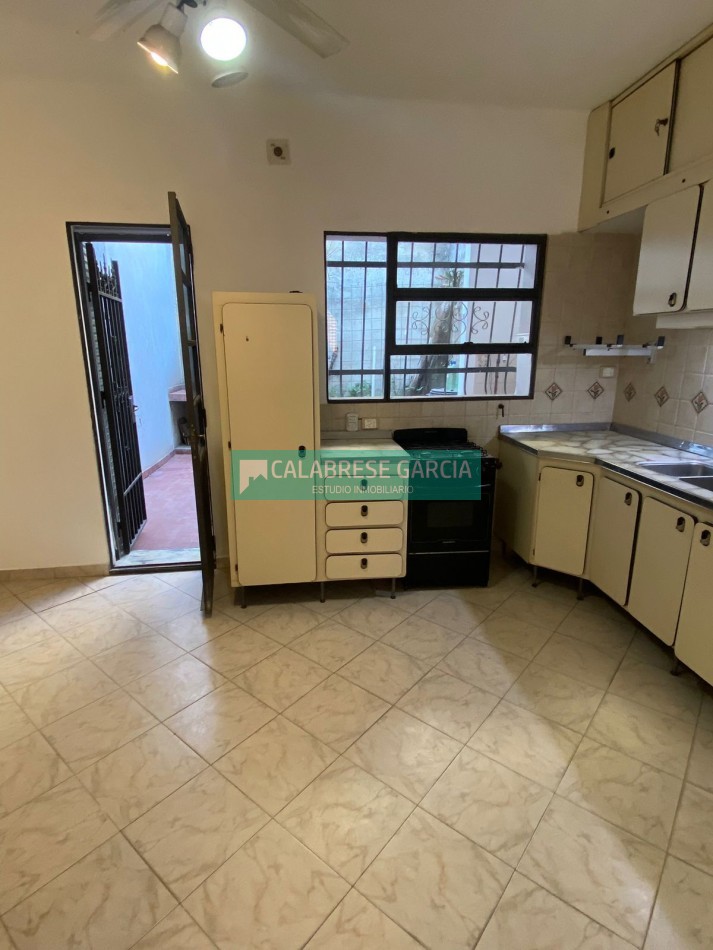 SE VENDE CASA ZONA MICRO CENTRO