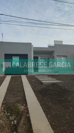 SE VENDE CASA ZONA AMANECERES DEL SEMINARIO A ESTRENAR