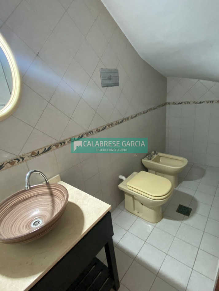 SE VENDE CASA ZONA MICRO CENTRO